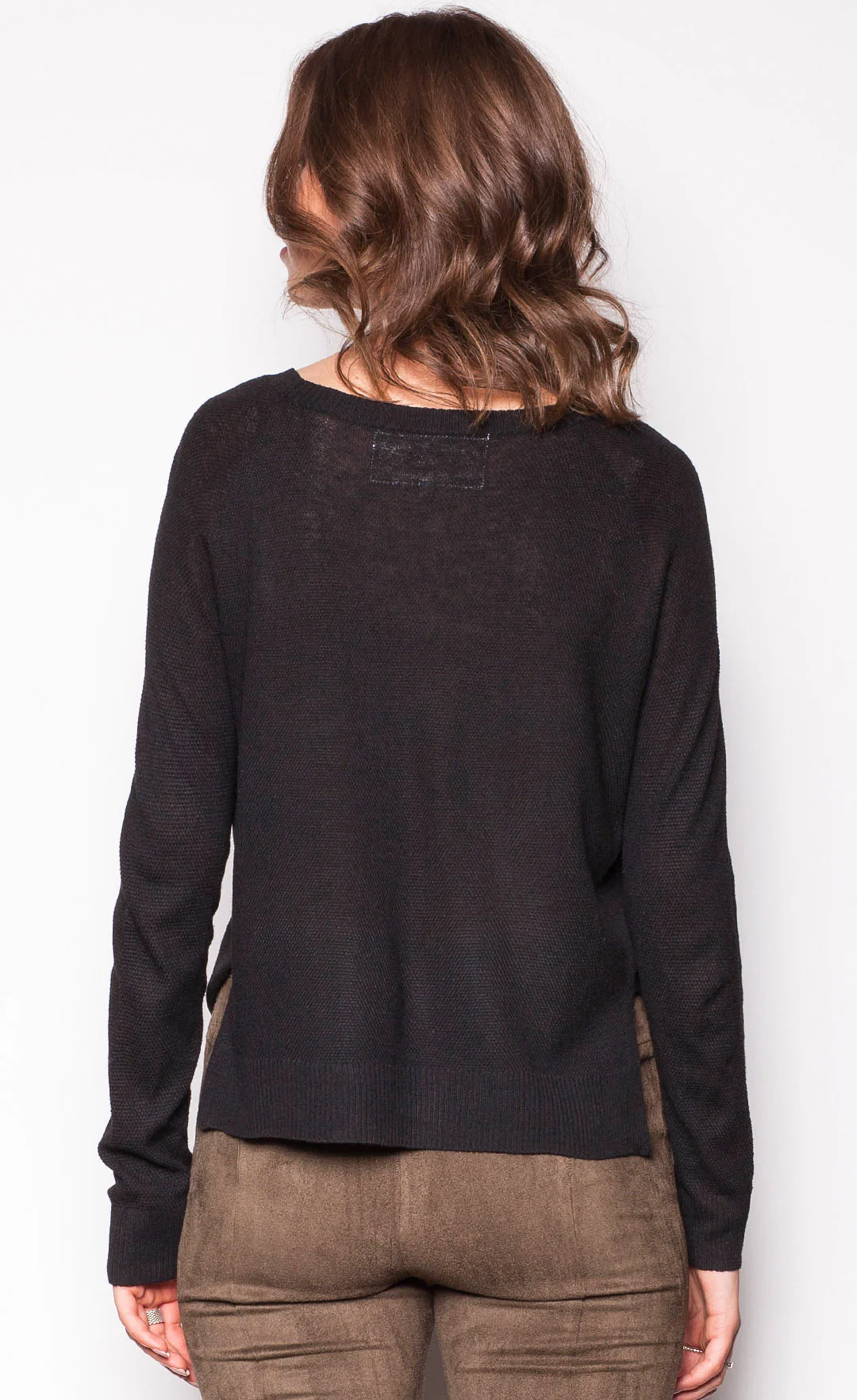 Basique Love Sweater - Image 3