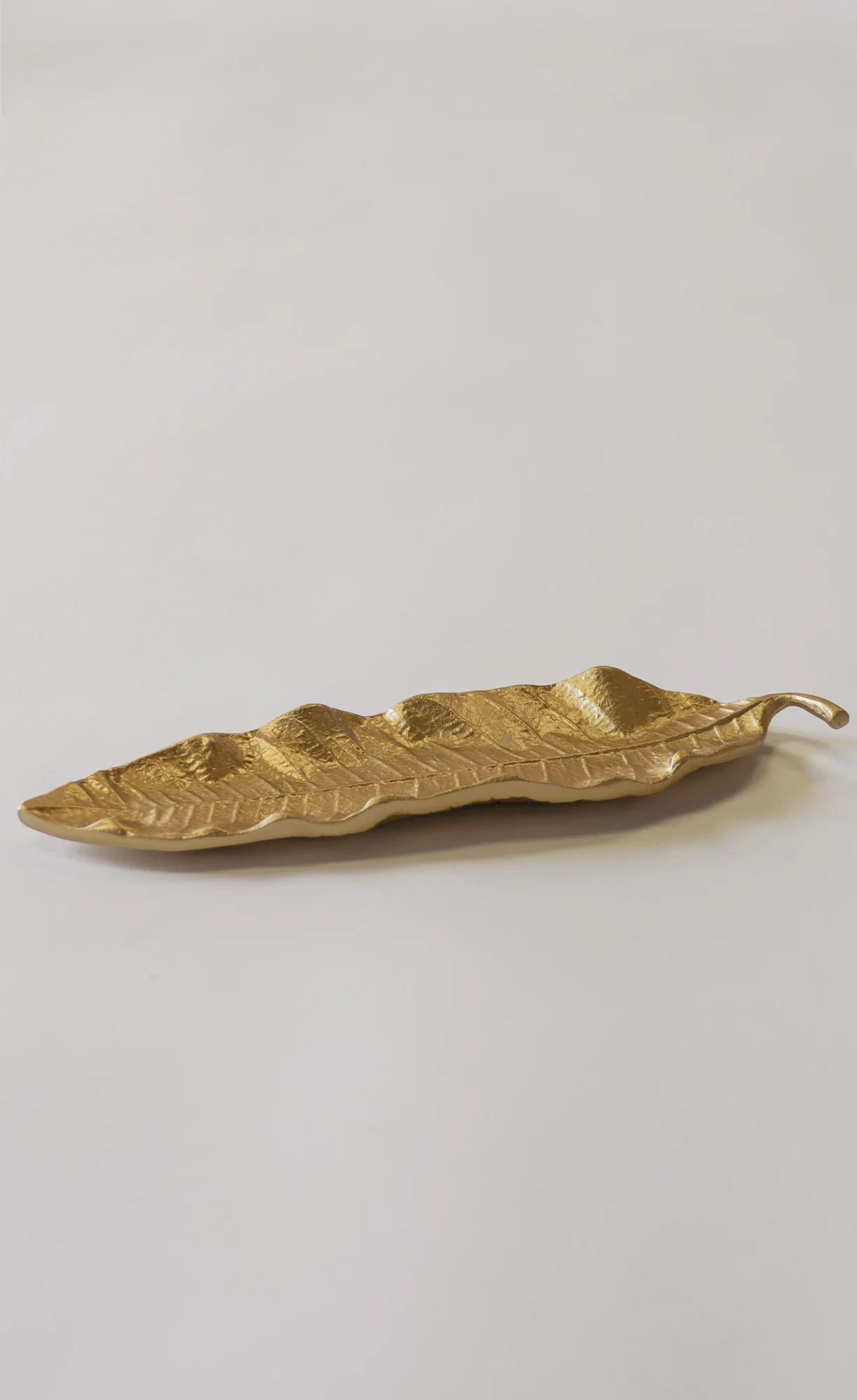 Handcrafted Leaf Centerpiece - Image 4