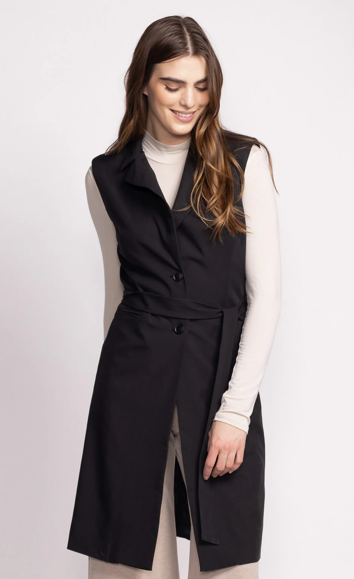 Leia Vest - Black - Image 11
