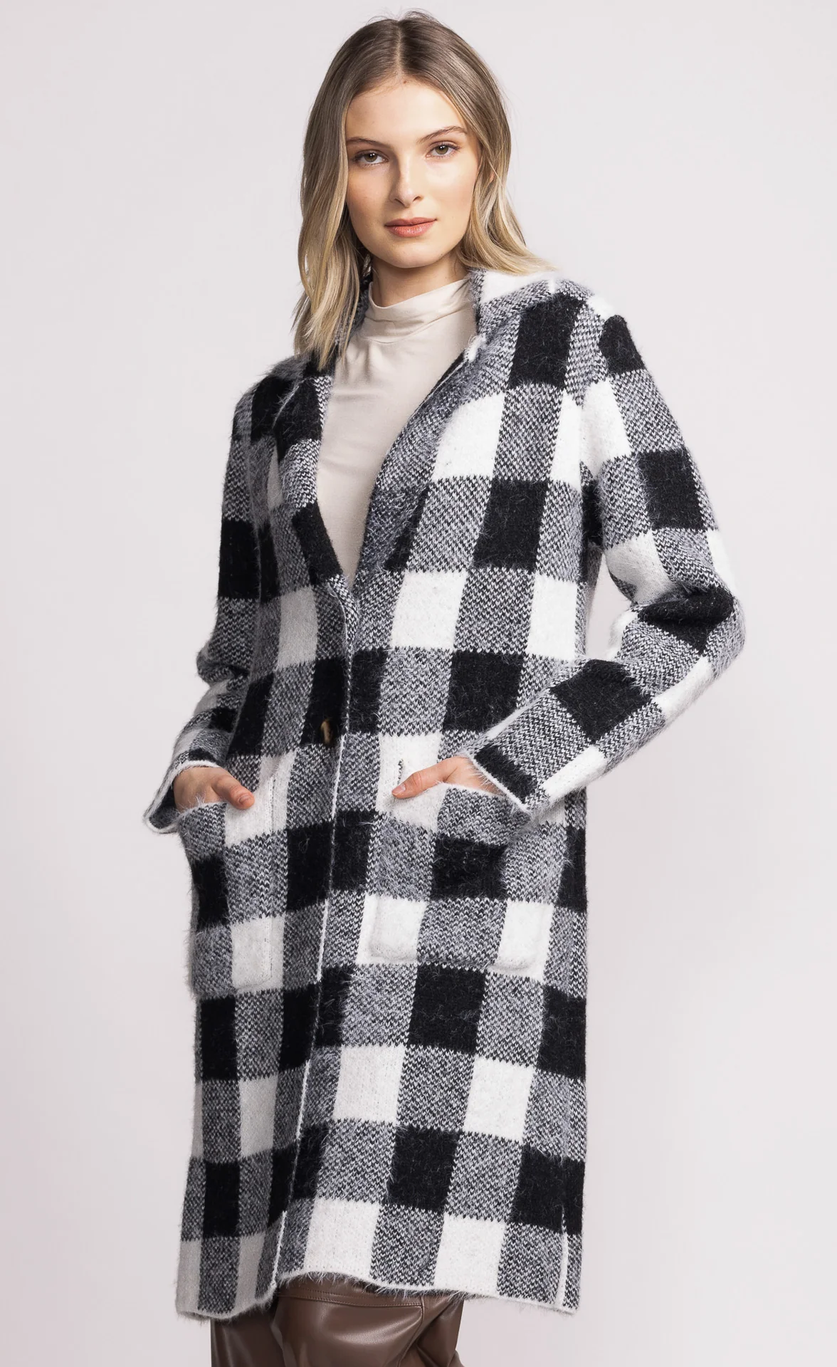 Levi Coat - Black - Image 4