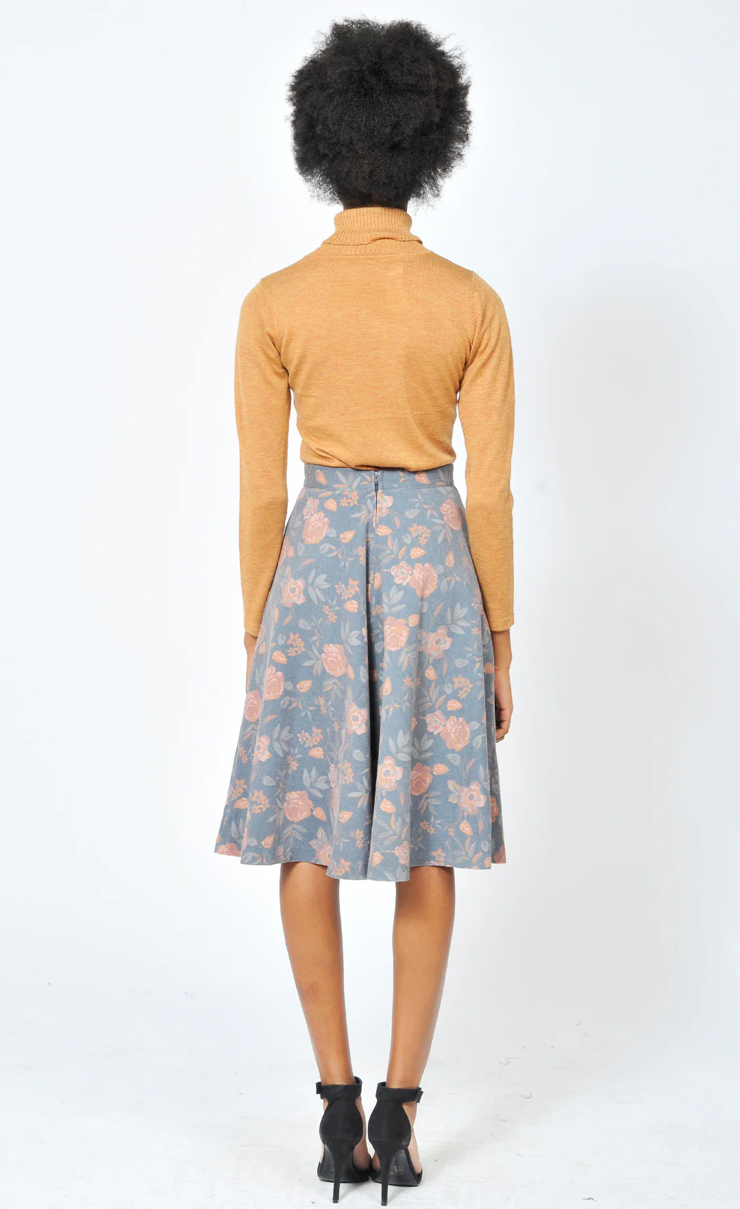 Tainted Roses Skirt - Image 5