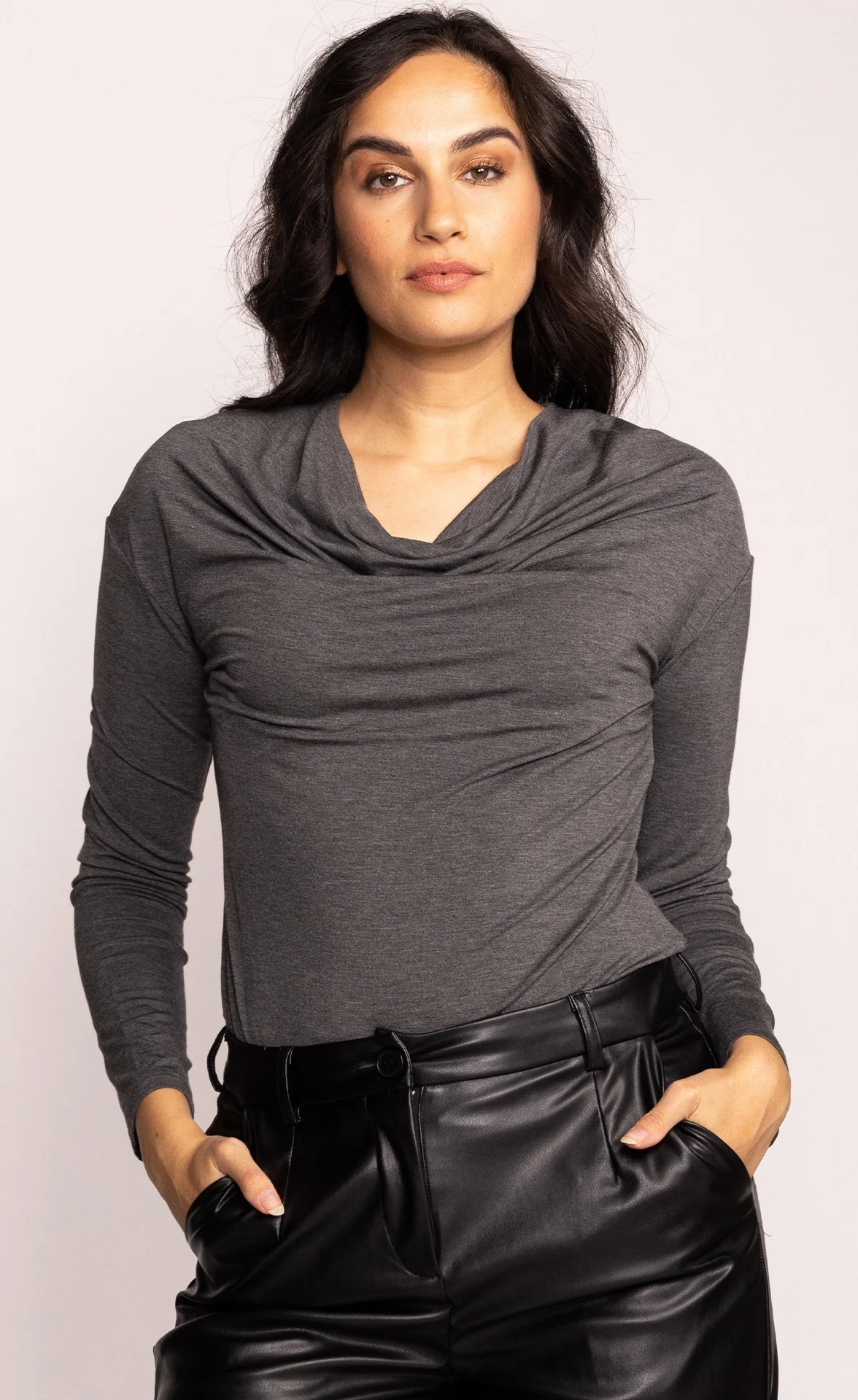 The Gianna Top Dark Grey - Image 4
