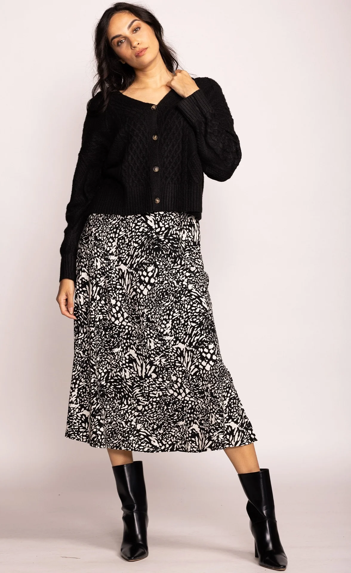 The Kallie Skirt - Black