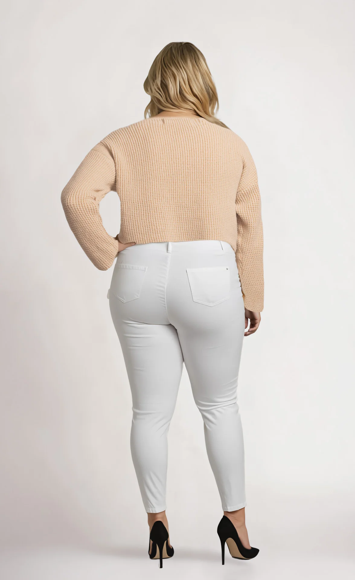 Tobi Sweater - Beige - Image 8